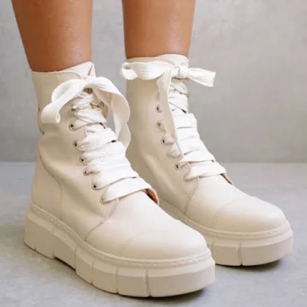 Alohas Can Can boot
